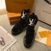 Louis Vuitton Beaubourg Ankle Boots in Black Leather with Shearling Louis Vuitton Beaubourg Ankle Boots in Black Leather with Shearling