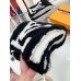 Louis Vuitton Comfy Scarf M79399