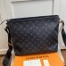 Louis Vuitton Besace Zippee Bag In Monogram Eclipse Canvas M45214 Louis Vuitton Besace Zippee Bag In Monogram Eclipse Canvas M45214