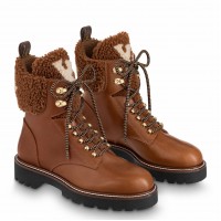 Louis Vuitton Brown Territory Flat Ranger Boots with Shearling Louis Vuitton Brown Territory Flat Ranger Boots with Shearling