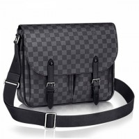 Louis Vuitton Christopher Messenger Bag In Damier Graphite Canvas N41500 Louis Vuitton Christopher Messenger Bag In Damier Graphite Canvas N41500