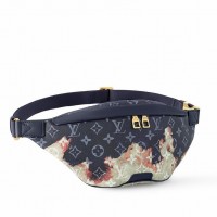 Louis Vuitton Discovery Bumbag in Monogram Bleach Canvas M23905