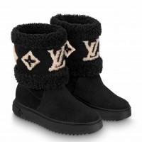 Louis Vuitton Snowdrop Flat Ankle Boots In Black Suede with Shearling Louis Vuitton Snowdrop Flat Ankle Boots In Black Suede with Shearling