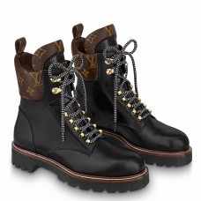 Louis Vuitton Territory Flat Ranger Boots In Black Calfskin Louis Vuitton Territory Flat Ranger Boots In Black Calfskin